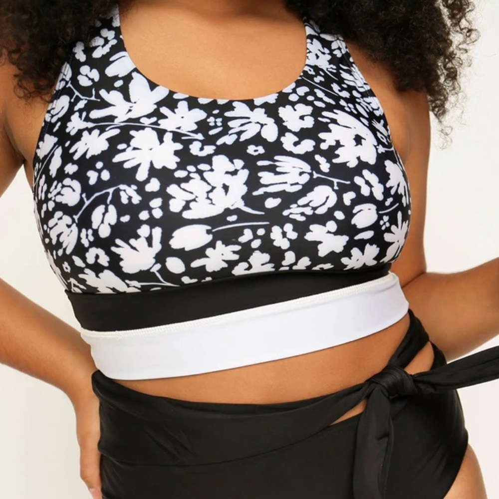 NWT Nani Swim magnolia cut back crop sz S